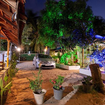 Comfort Beach Hotel Arugam Bay Kültér fotó