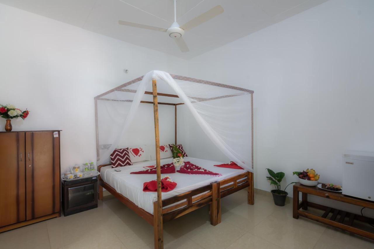 Comfort Beach Hotel Arugam Bay Kültér fotó