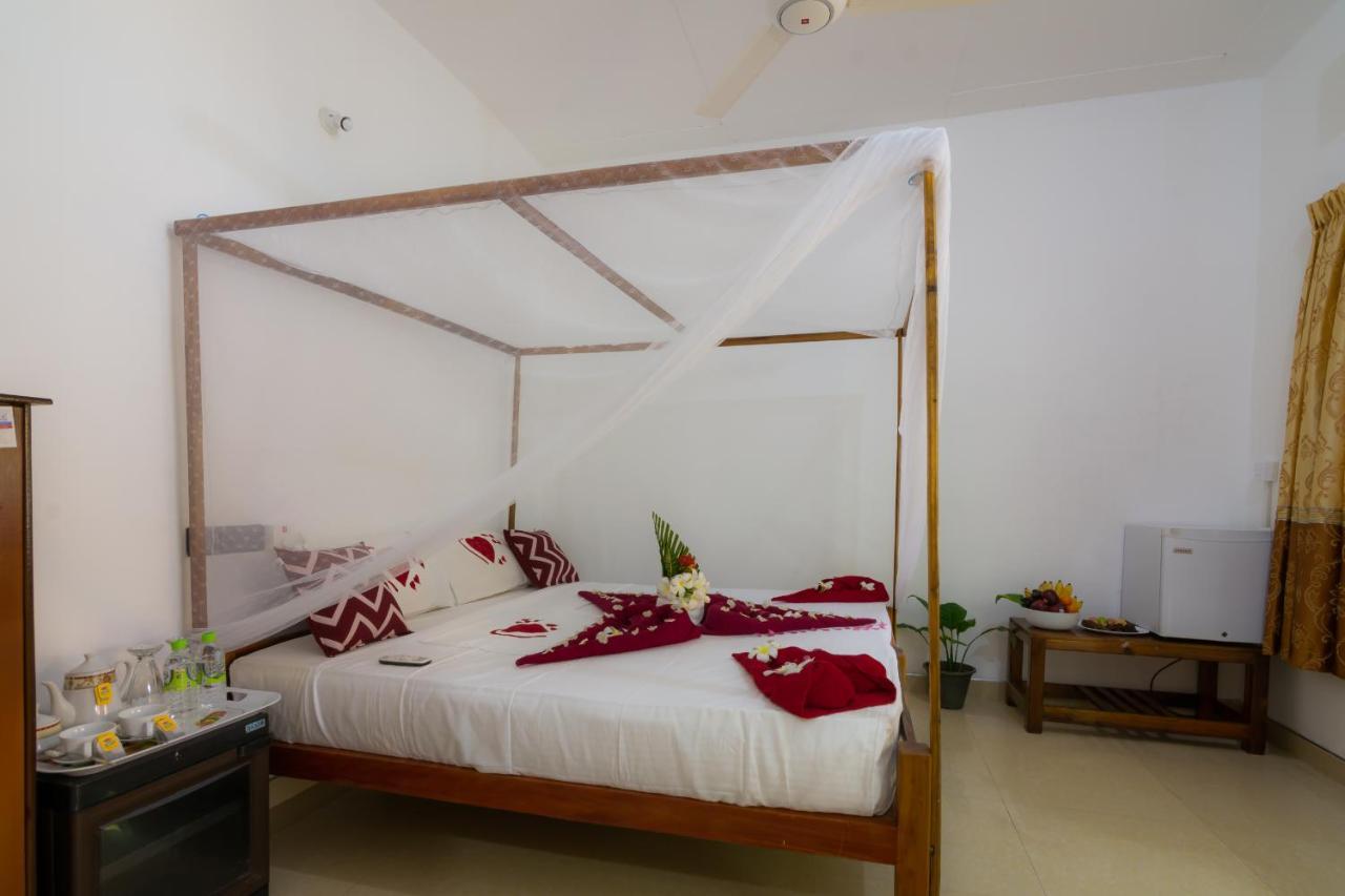 Comfort Beach Hotel Arugam Bay Kültér fotó