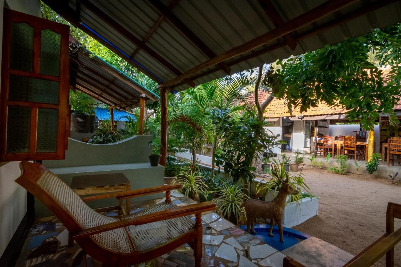 Comfort Beach Hotel Arugam Bay Kültér fotó