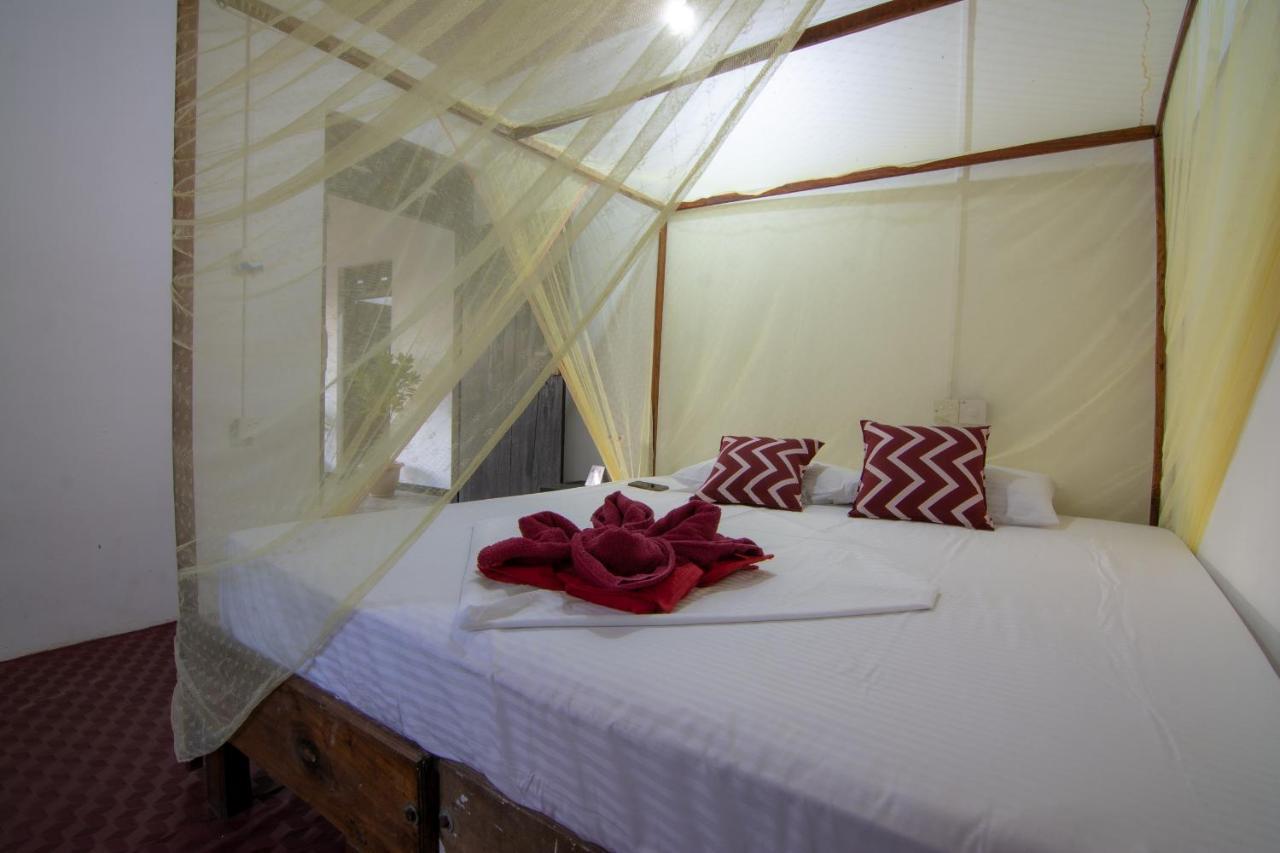 Comfort Beach Hotel Arugam Bay Kültér fotó